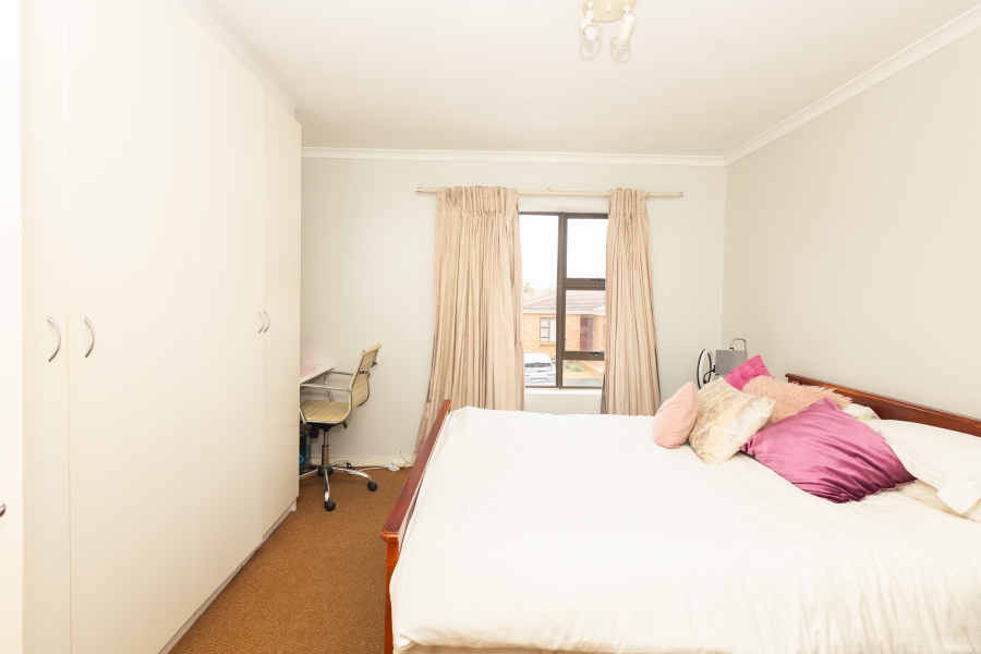 2 Bedroom Property for Sale in Sonstraal Heights Western Cape